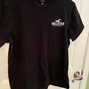 Men’s Hollister tshirt